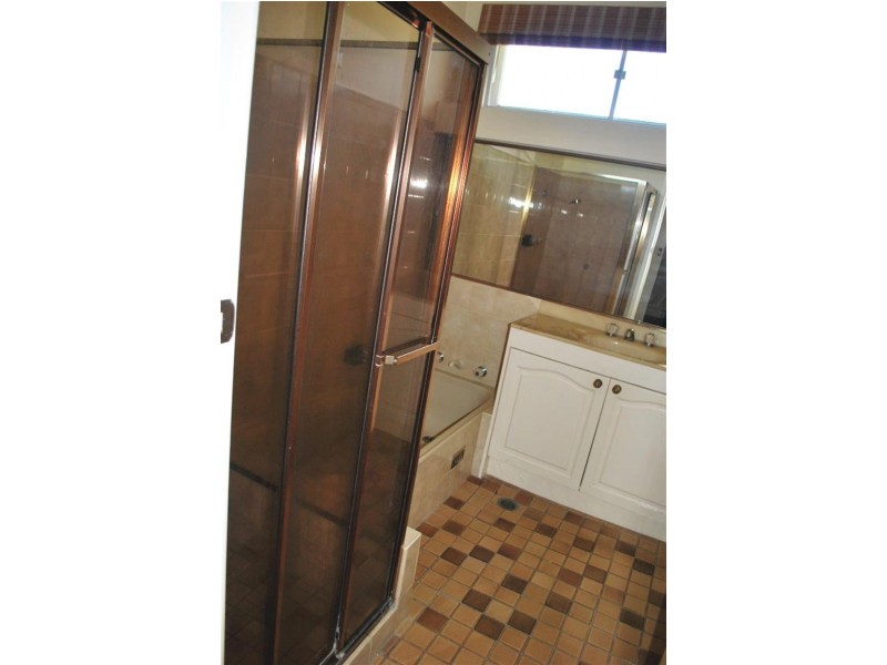 43 Minnamurra Rd, Gorokan NSW 2263