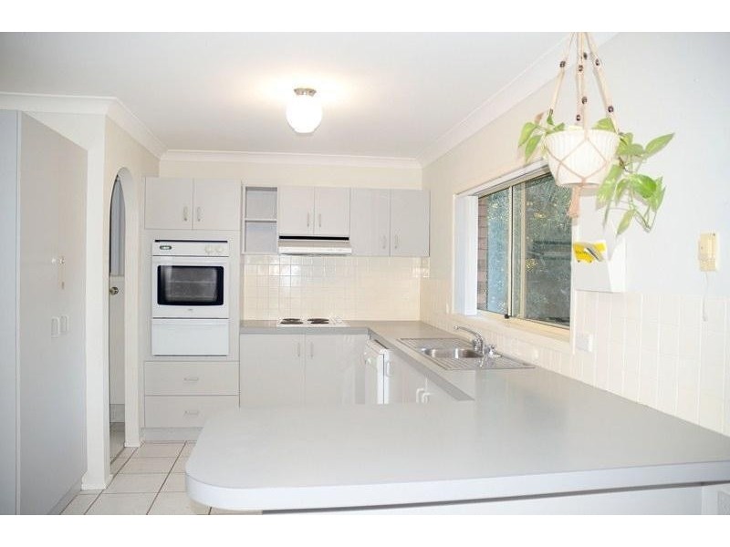 6 Pepper Cl, Toukley NSW 2263