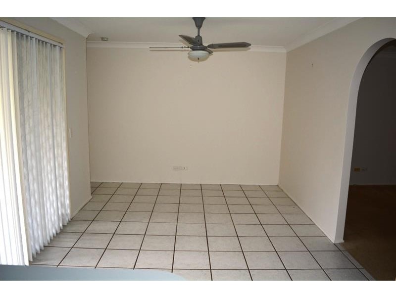 6 Pepper Cl, Toukley NSW 2263