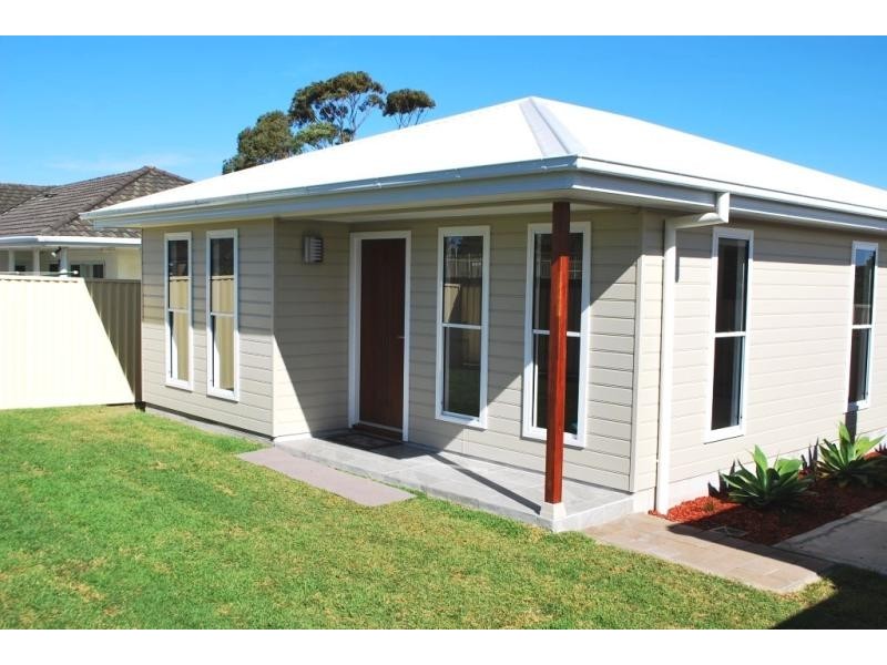 34b Athol St, Toukley NSW 2263