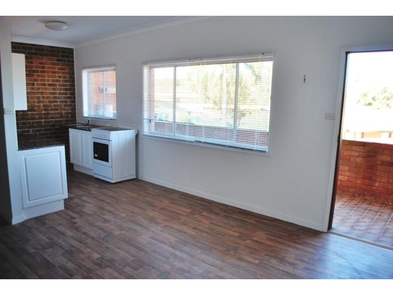 2/16 Beach Pde, Canton Beach NSW 2263