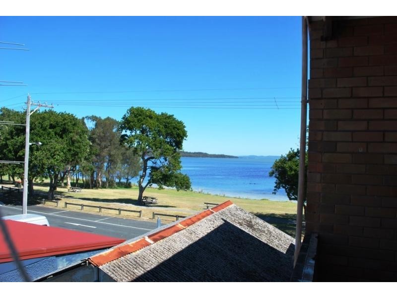 2/16 Beach Pde, Canton Beach NSW 2263