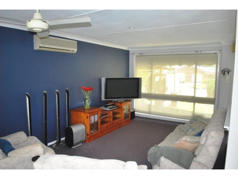 55 Phyllis Ave, Kanwal NSW 2259