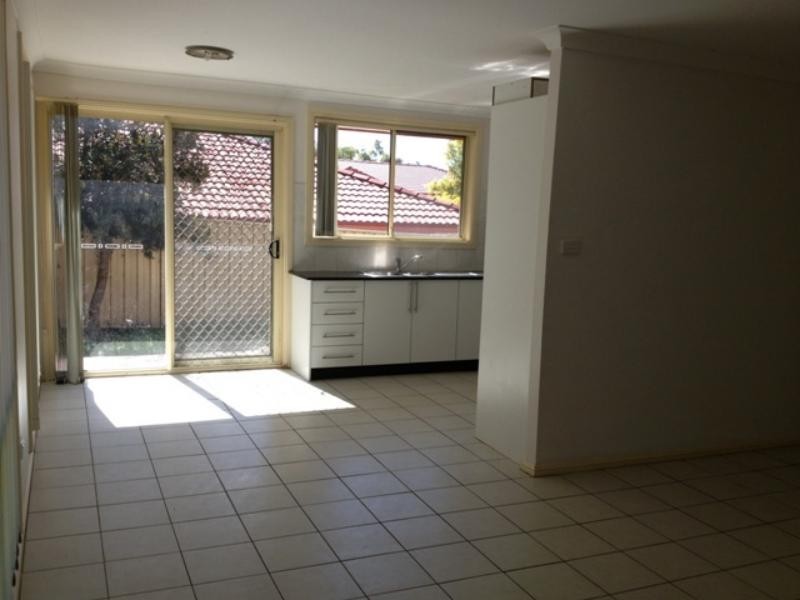 14/14A Woodward Ave, Wyong NSW 2259