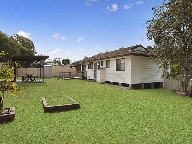 24 Brennon  Rd, Gorokan NSW 2263