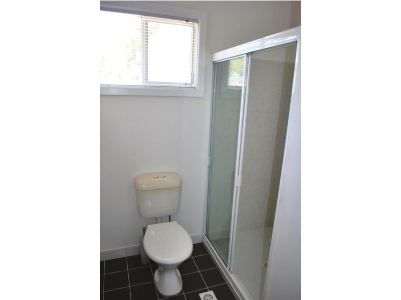 10 Fifth Ave, Toukley NSW 2263