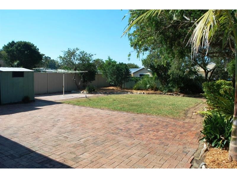 20 Danbury Ave, Gorokan NSW 2263