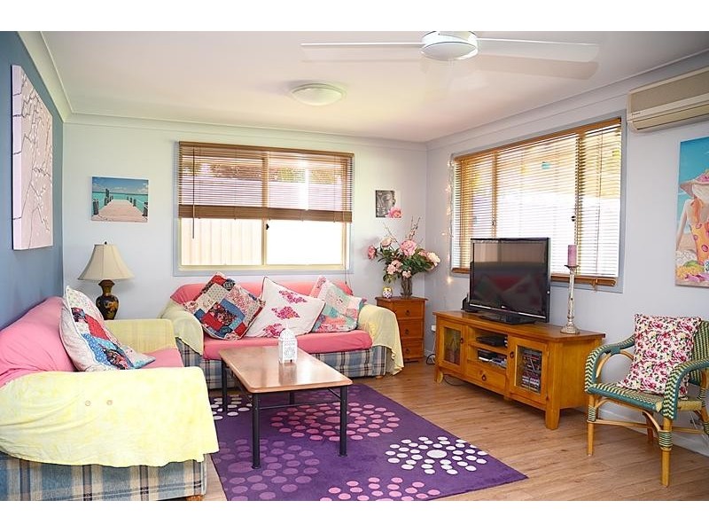 73 Georgina  Ave, Gorokan NSW 2263