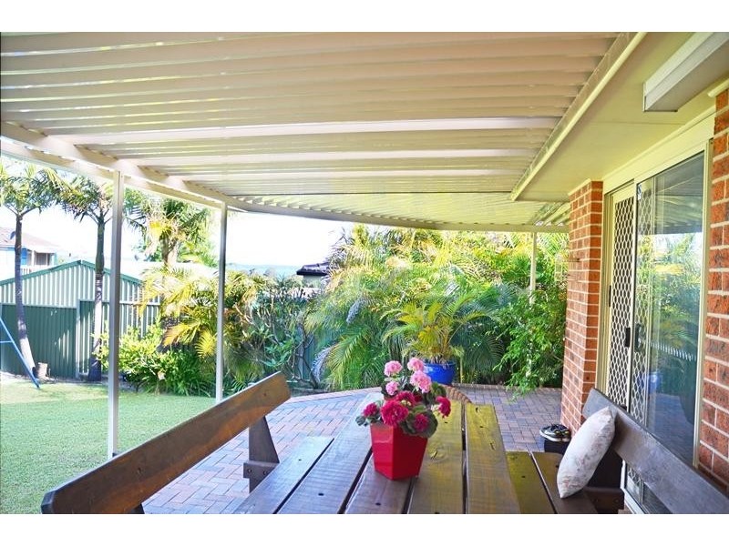 73 Georgina  Ave, Gorokan NSW 2263