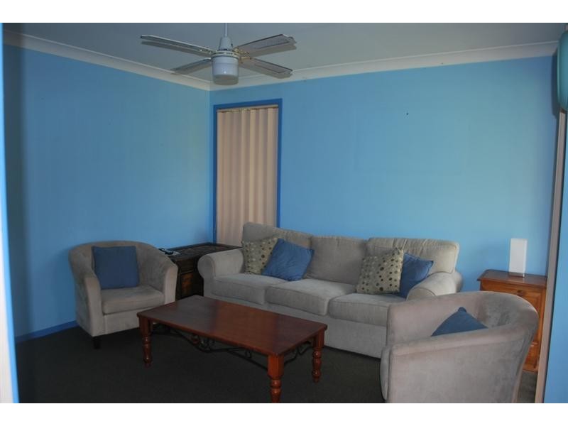 9 Barragoola Road, Blue Haven NSW 2262