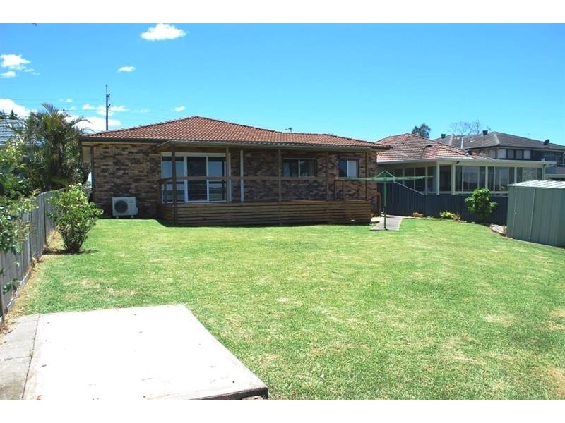 69 Main Rd, Toukley NSW 2263