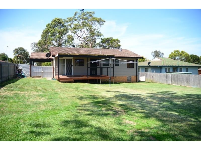 67 Gorokan Dr, Lake Haven NSW 2263