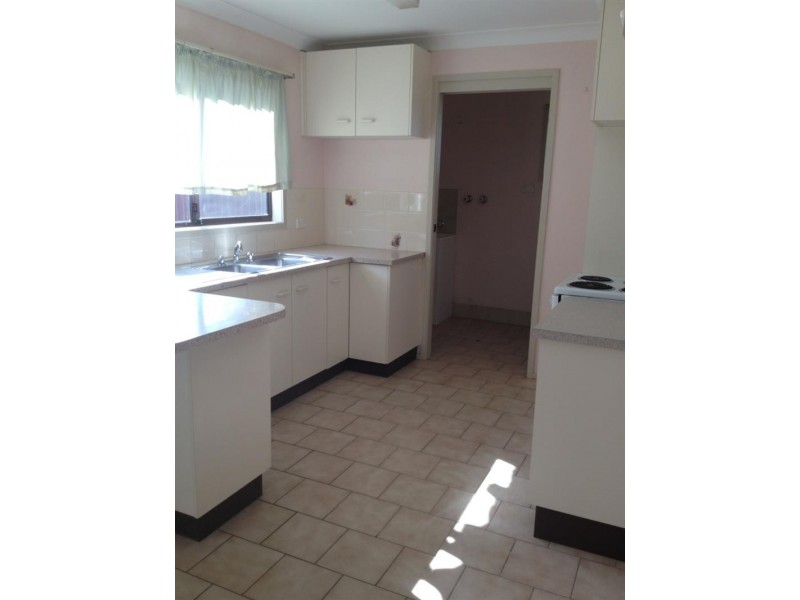 9a Mary St, Gorokan NSW 2263