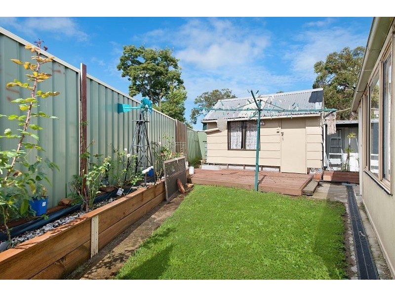 7 Stephen St, Kanwal NSW 2259