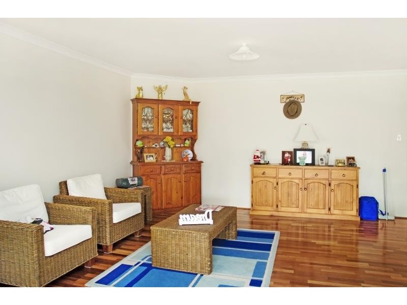 44 Dundonald Rd, Hamlyn Terrace NSW 2259