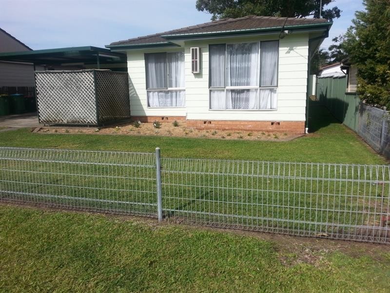 5 Rolfe Ave, Kanwal NSW 2259