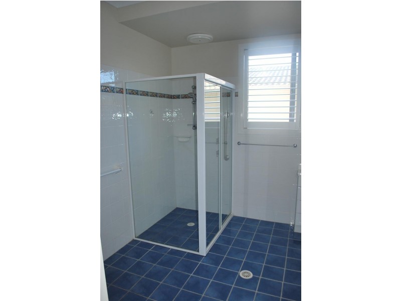 6 Bald St, Norah Head NSW 2263