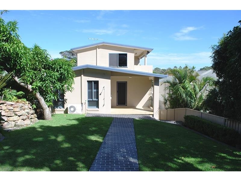 6 Bald St, Norah Head NSW 2263