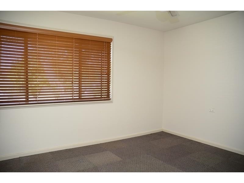 67 Gorokan Dr, Lake Haven NSW 2263