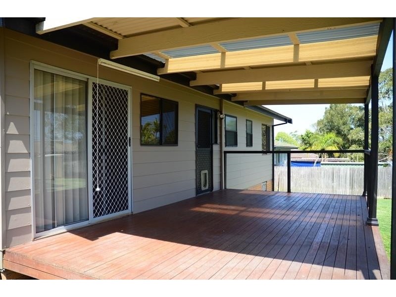 67 Gorokan Dr, Lake Haven NSW 2263