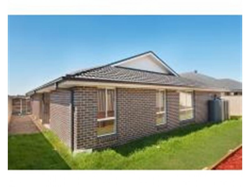 27 Grasstree Ave, Woongarrah NSW 2259