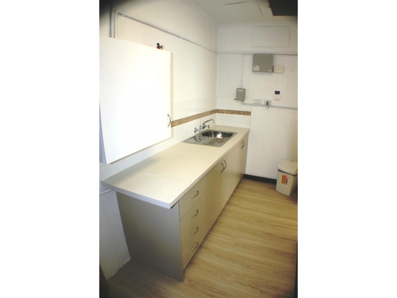 Shop 5/28 Canton Beach Rd, Toukley NSW 2263