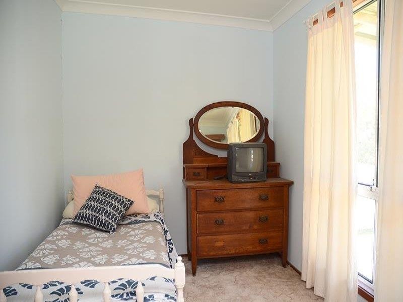 5 Murrawal Rd, Wyongah NSW 2259