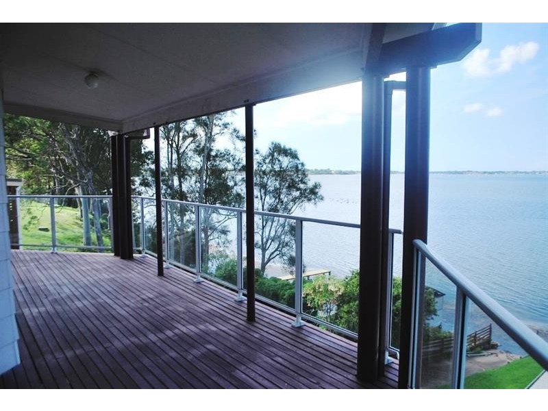 100 Tuggerawong Rd, Wyongah NSW 2259