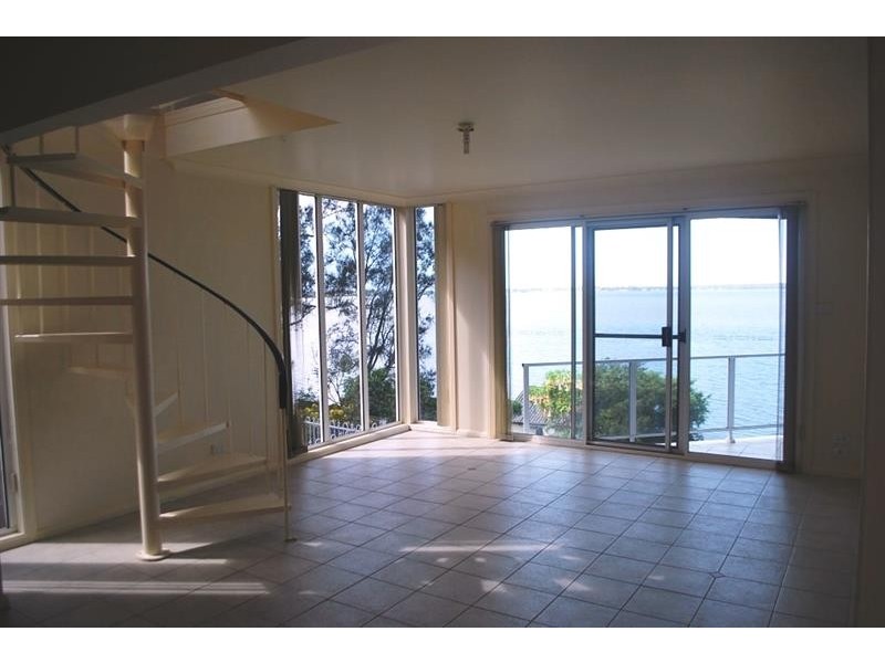 100 Tuggerawong Rd, Wyongah NSW 2259