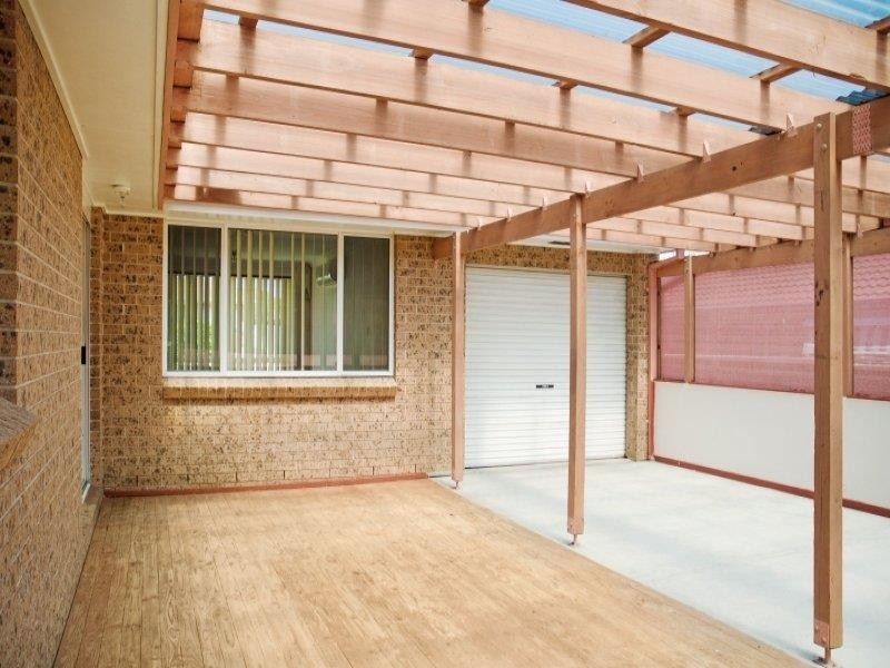 8 Bishop St, Lake Haven NSW 2263