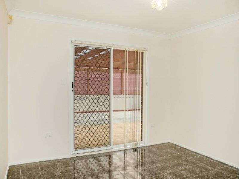 8 Bishop St, Lake Haven NSW 2263