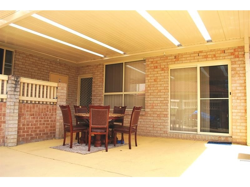 2/2-4 Oxford Dr, Lake Haven NSW 2263