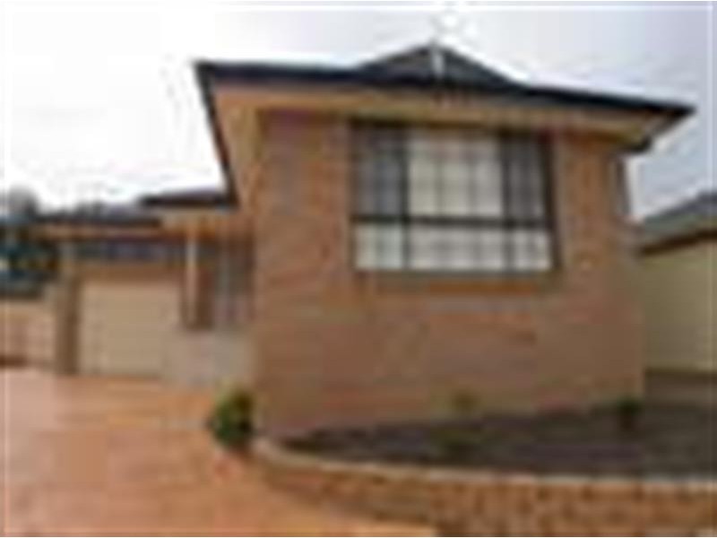 2/23 wallum Cres, Woongarrah NSW 2259