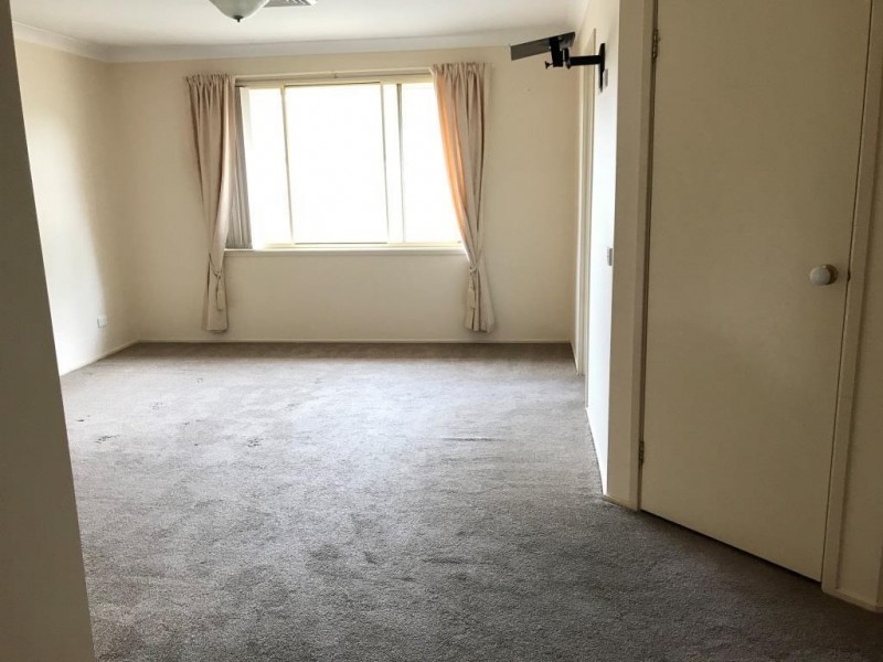10 Greybox Cl, Hamlyn Terrace NSW 2259