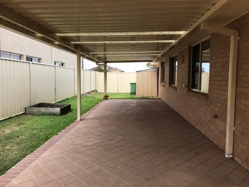 10 Greybox Cl, Hamlyn Terrace NSW 2259