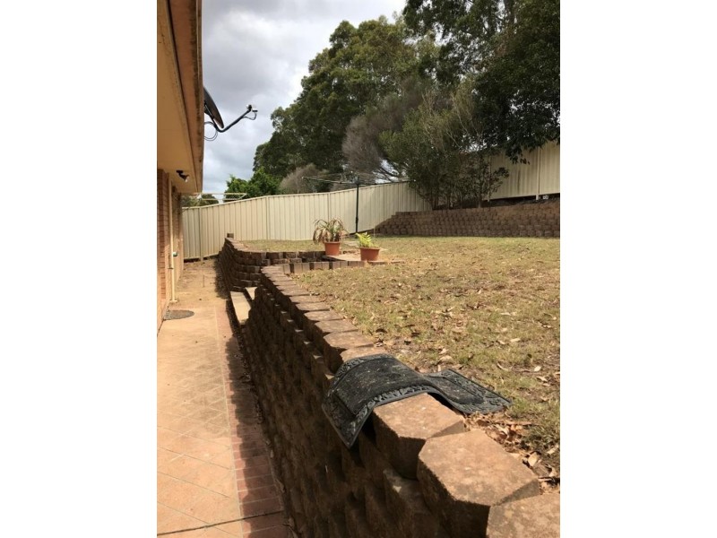 10 Greybox Cl, Hamlyn Terrace NSW 2259
