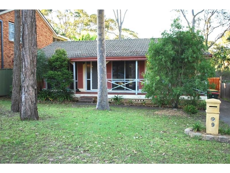 9 Restlea Ave, Charmhaven NSW 2263