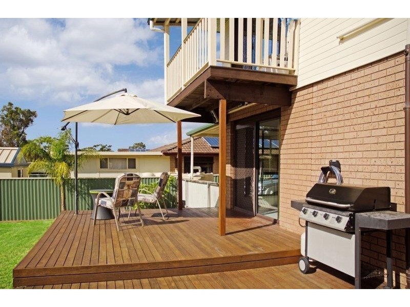 51 Charmhaven Ave, Charmhaven NSW 2263