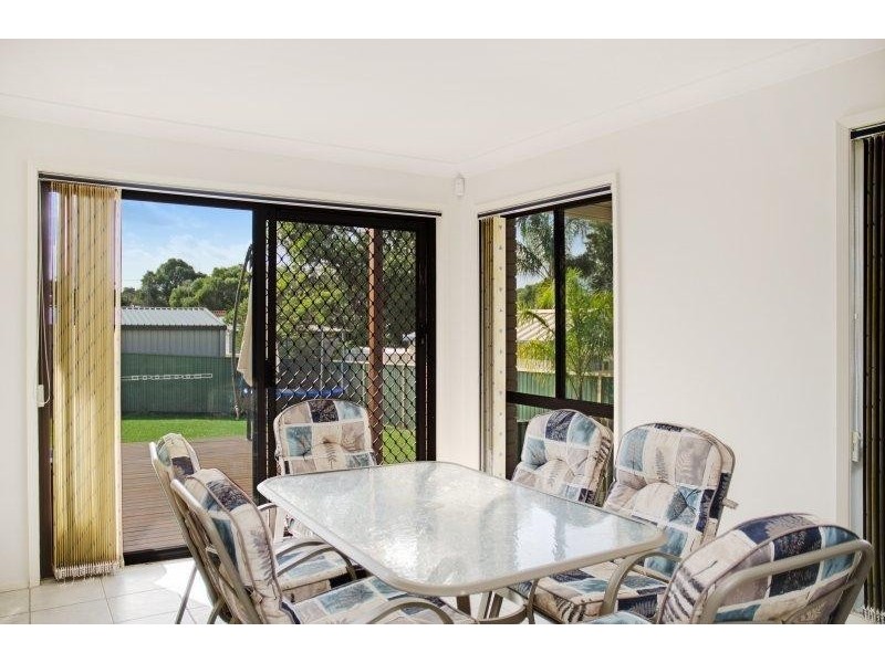 51 Charmhaven Ave, Charmhaven NSW 2263