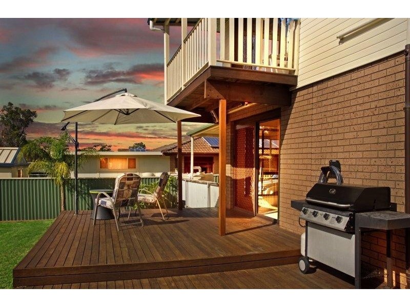 51 Charmhaven Ave, Charmhaven NSW 2263