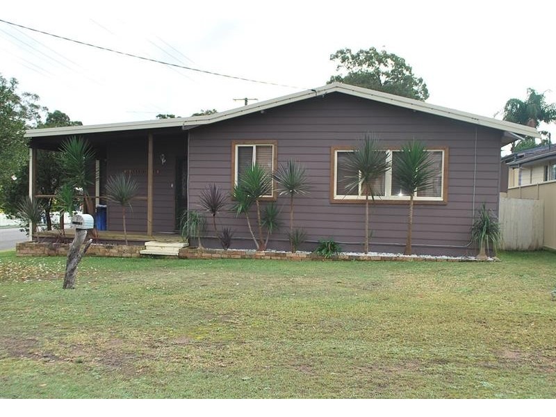 39 Ourringo Ave, Lake Haven NSW 2263