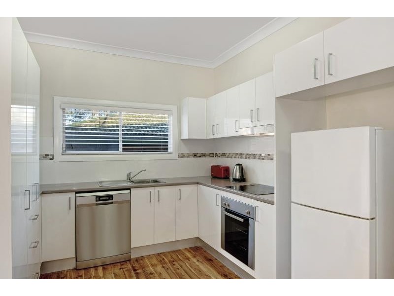 1 Kalulah Ave, Gorokan NSW 2263