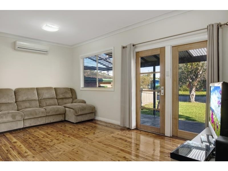 1 Kalulah Ave, Gorokan NSW 2263
