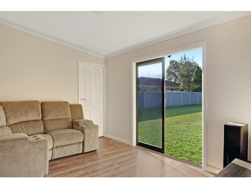 1 Kalulah Ave, Gorokan NSW 2263