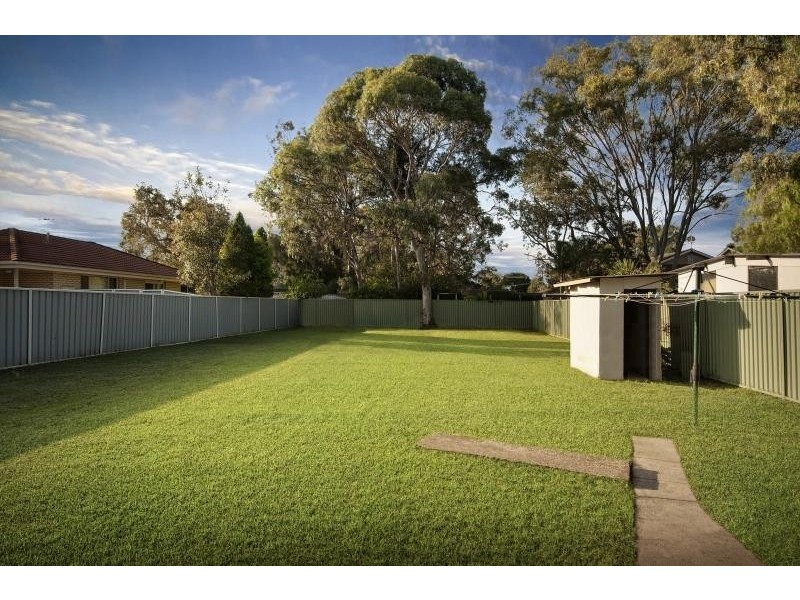 1 Kalulah Ave, Gorokan NSW 2263