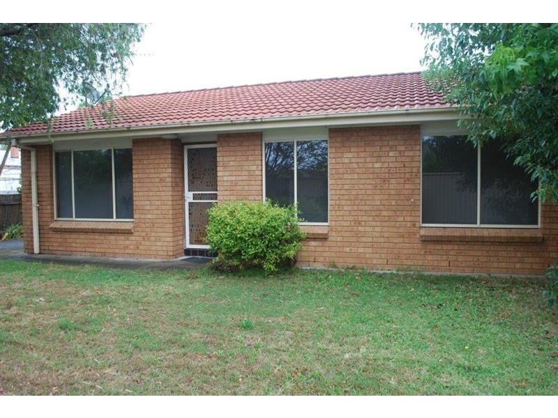 30b Alice Pde, Toukley NSW 2263