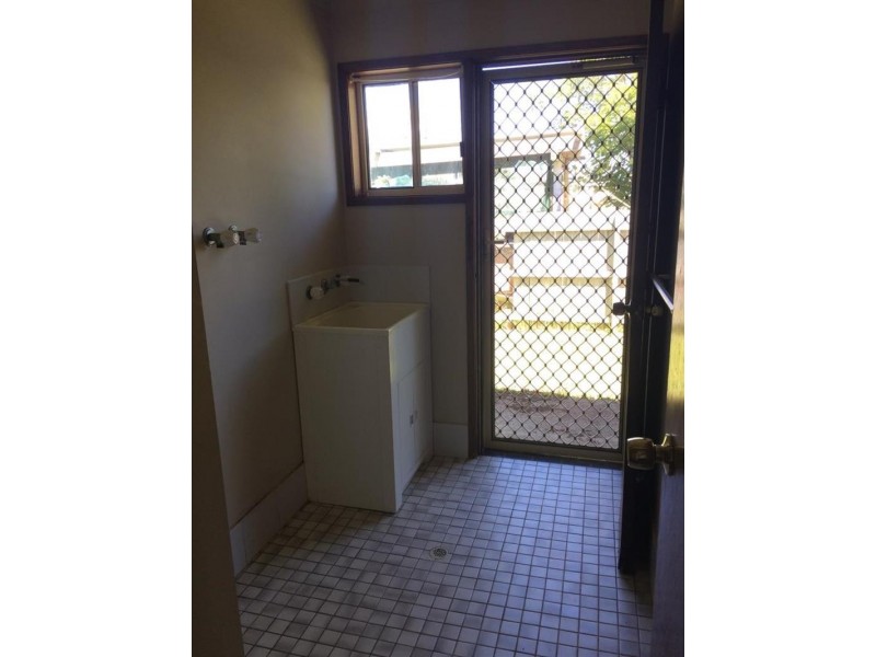 30b Alice Pde, Toukley NSW 2263