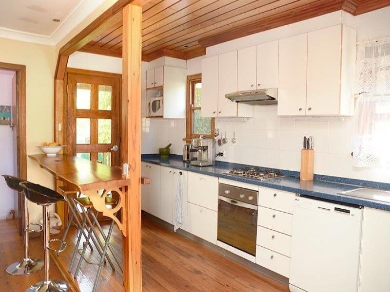 16 Parraweena Rd, Gwandalan NSW 2259