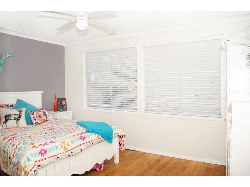 5 Kathryn Cl, Kanwal NSW 2259