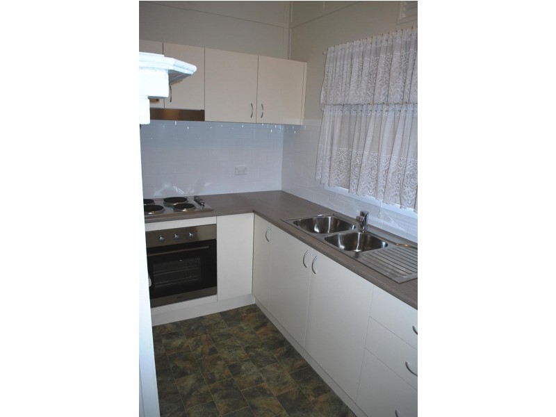 88 Tuggerawong Rd, Wyongah NSW 2259